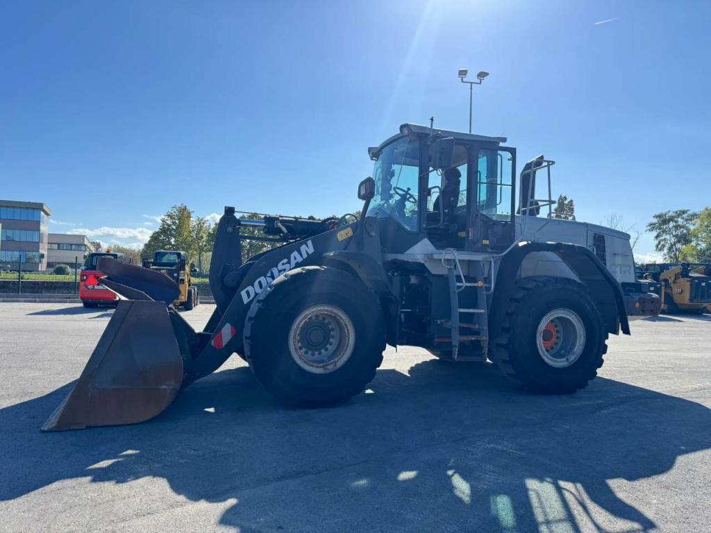 Doosan DL 300-3 Photo 5