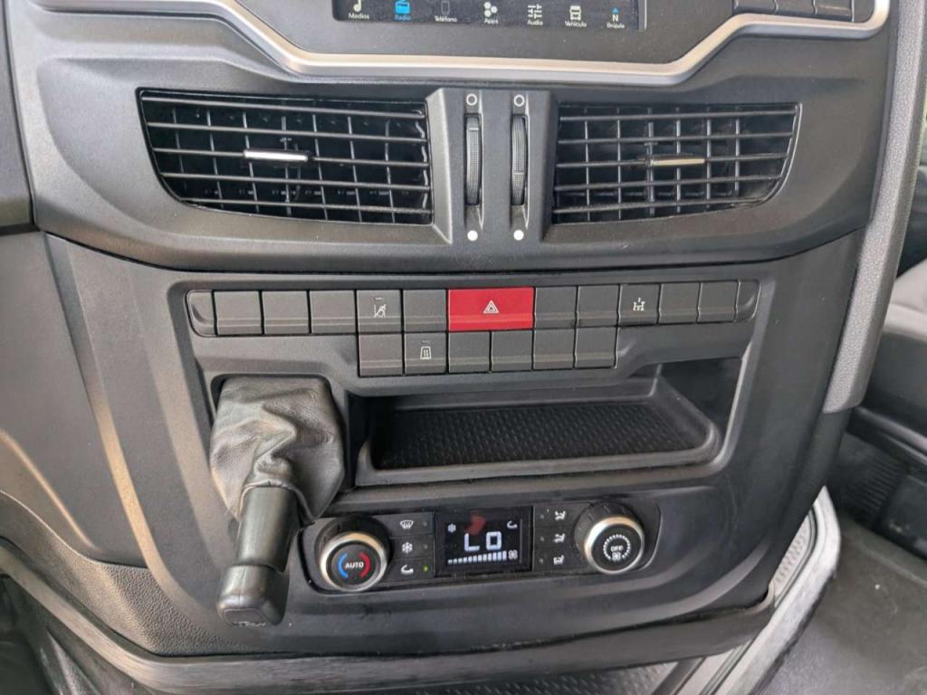 Iveco S-WAY 510 Photo 12