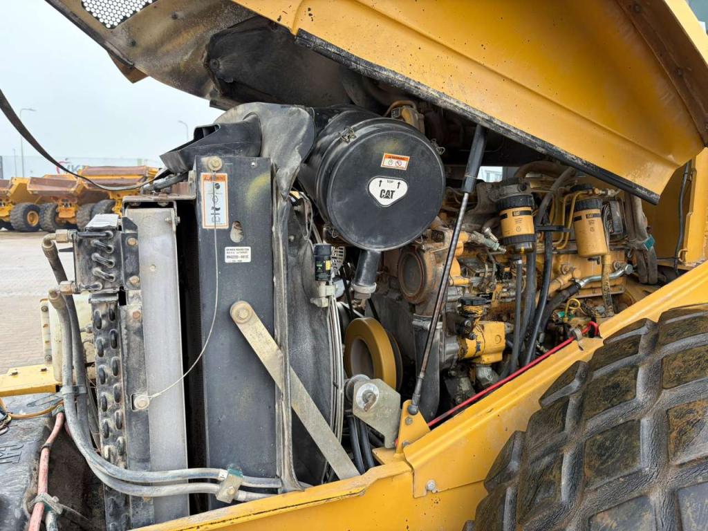 Caterpillar CS563E Photo 26