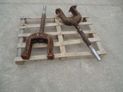 Idler wheel fork support for Fiat Allis FL14D - FL14C - AD14C (CODICE 79009577) sold by OLM 90 Srl
