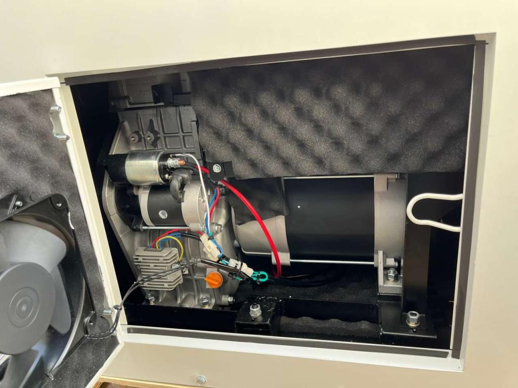 Giga Power PLD12000SE 10KVA silent set Photo 12