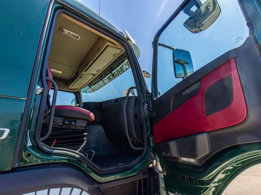 Volvo FMX 420 -6x6 - TIPPER / TRACTOR Photo 21