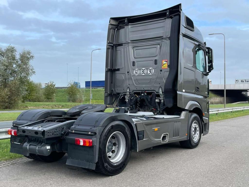 Mercedes-Benz ACTROS 1853 LS 4X2 Photo 5