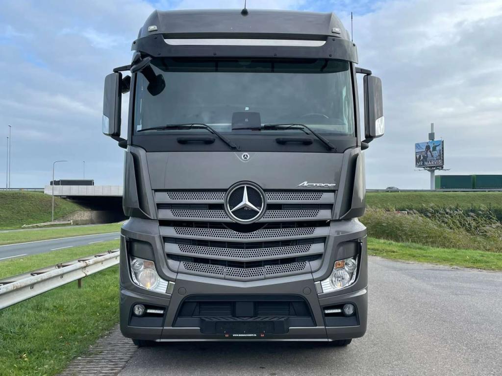 Mercedes-Benz ACTROS 1853 LS 4X2 Photo 8