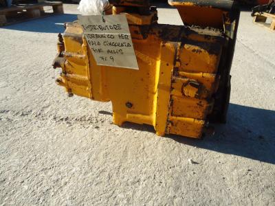 Hydraulic distributor for Fiat Allis FL9 sold by OLM 90 Srl