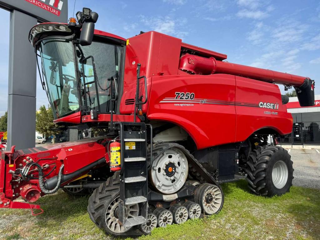 Case IH Axial Flow 7250 Photo 1