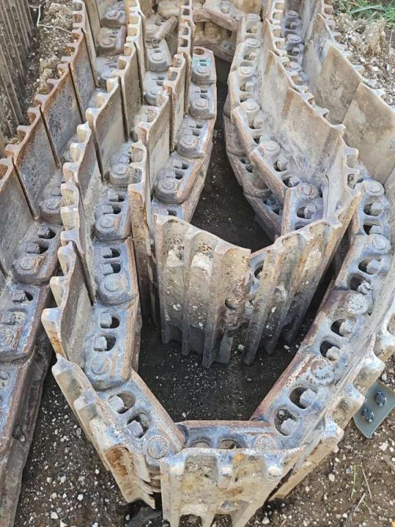 Chain for Hitachi ZX350 Photo 1