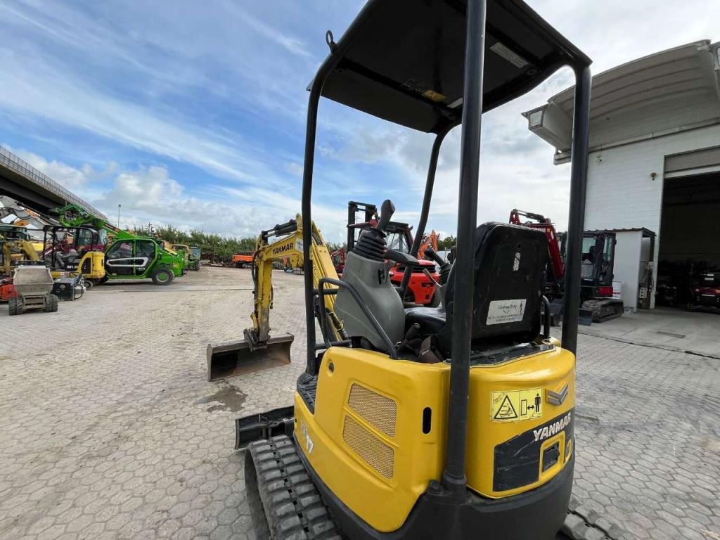 Yanmar VIO17 Photo 5