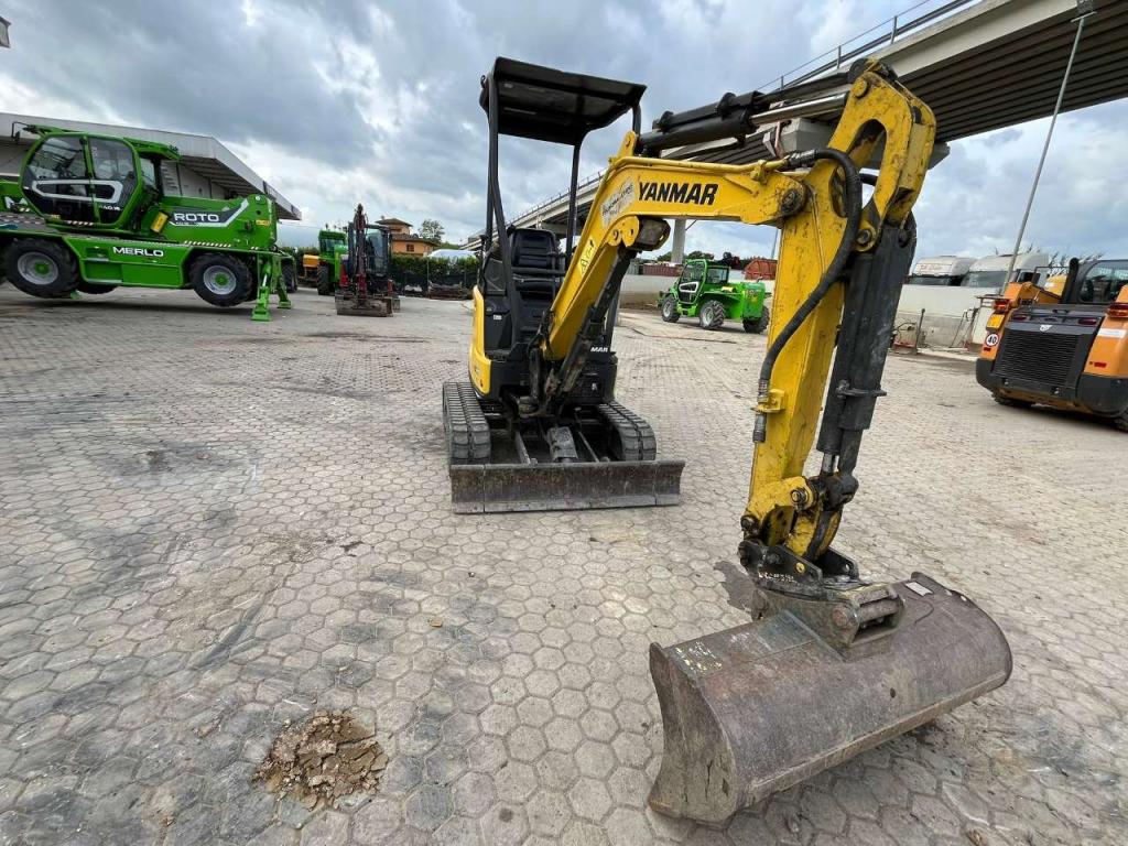 Yanmar VIO17 Photo 8