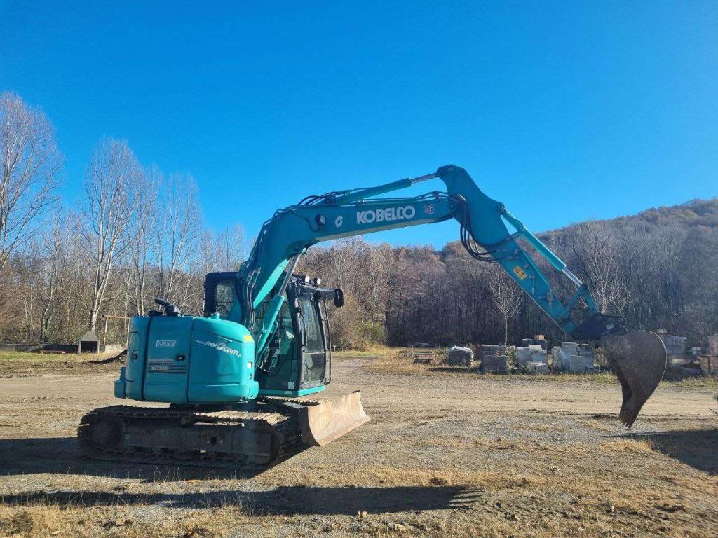 Kobelco SK75SR-3 Photo 3