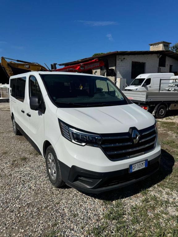 Renault TRANSIT Photo 2