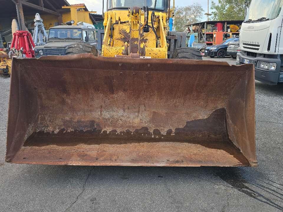 Komatsu WA 180-3 Photo 3