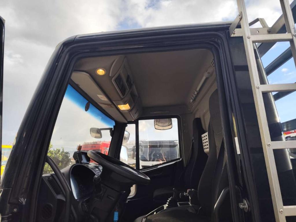 Iveco EUROCARGO 120-190L Photo 11