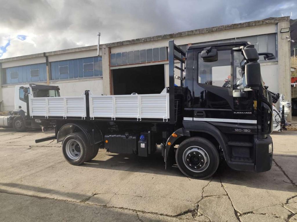 Iveco EUROCARGO 120-190L Photo 6