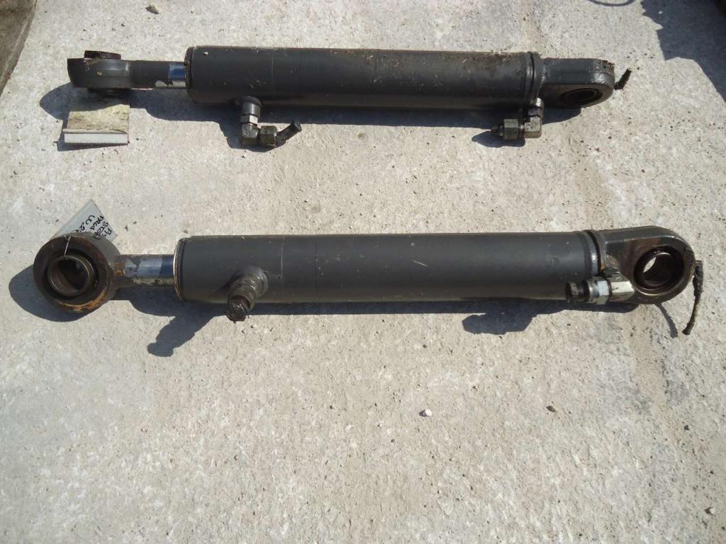 Steering piston for New Holland W270B Photo 2