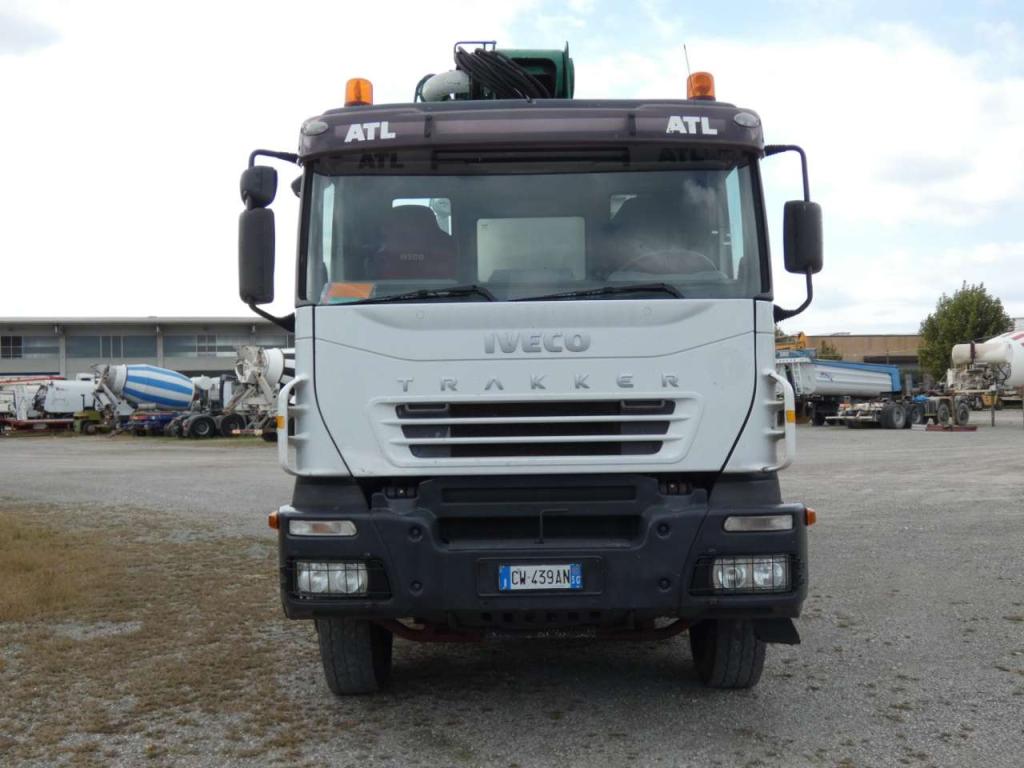 Iveco TRAKKER 380 Photo 5