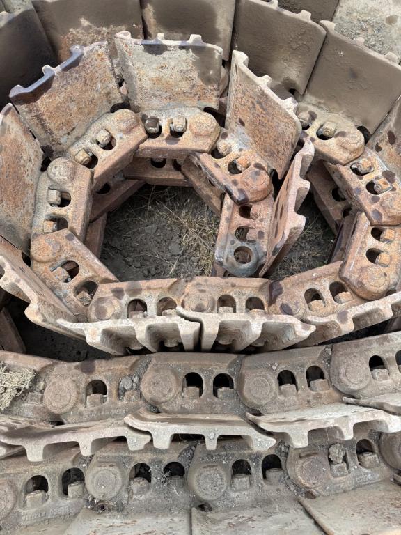 Iron tracks for JCB 235 hd Photo 1