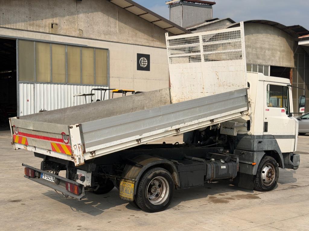 Nissan L50.099 Photo 3