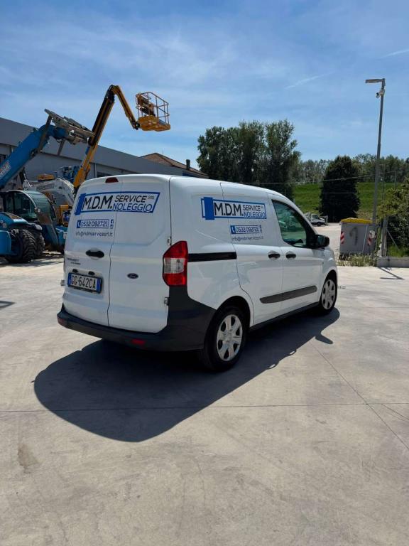 Ford Courier Photo 7
