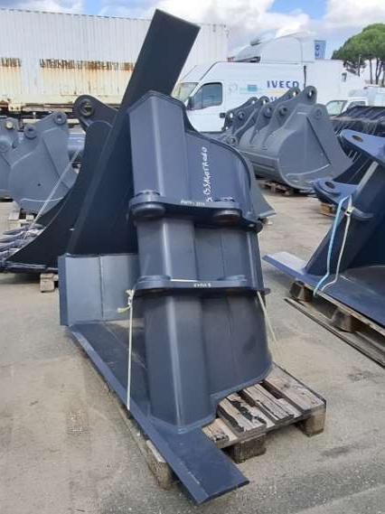 Trapezoidal ditch bucket Photo 1