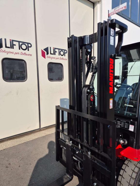 Manitou ME425 LD LIFT Photo 3