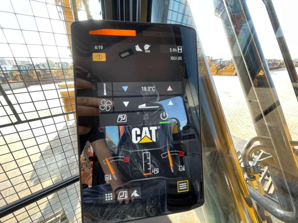 Caterpillar 324 Photo 22