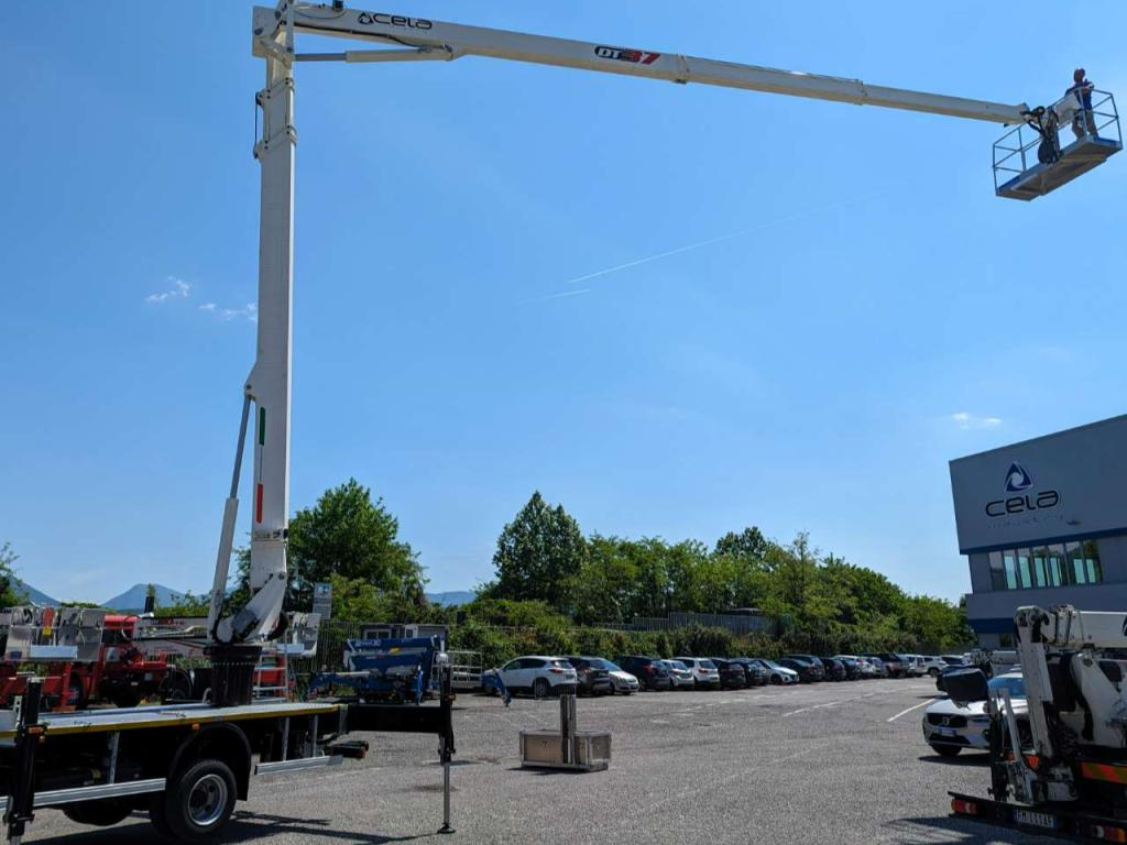 Cela Truck DT37 Photo 13