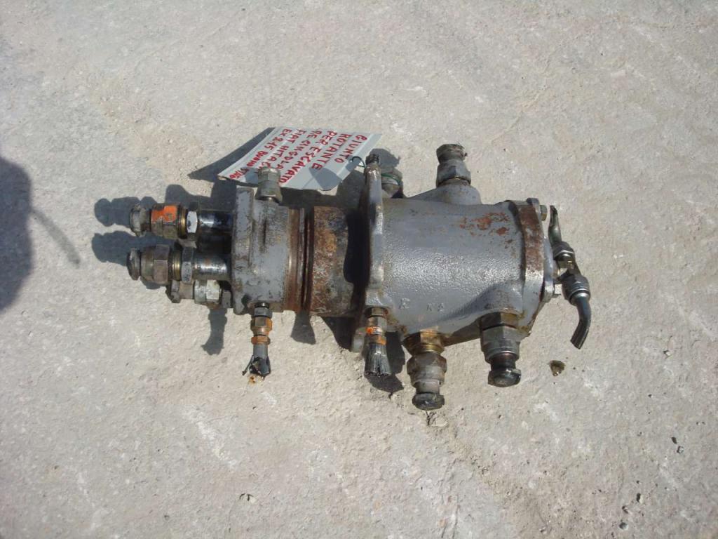 Rotating joint for Fiat Hitachi EX 215 Photo 2