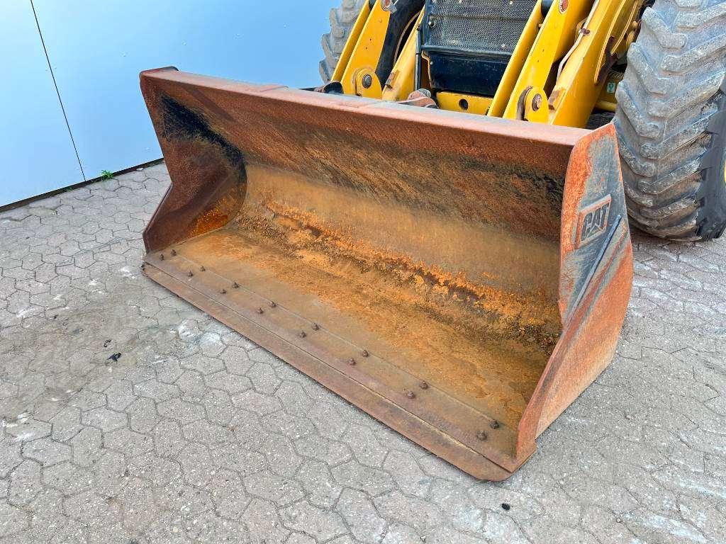 Caterpillar 444F2 - Telescopic Boom / 4WS / Hammer Lines Photo 13