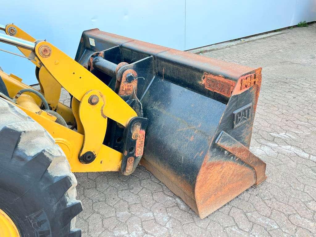 Caterpillar 444F2 - Telescopic Boom / 4WS / Hammer Lines Photo 15