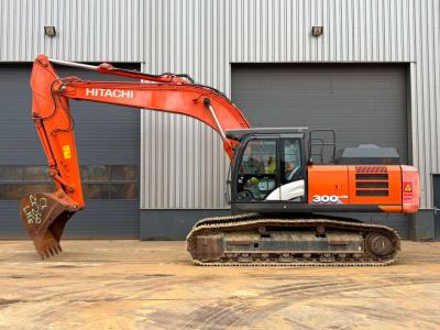 Hitachi ZX300LCN-6 Photo 1