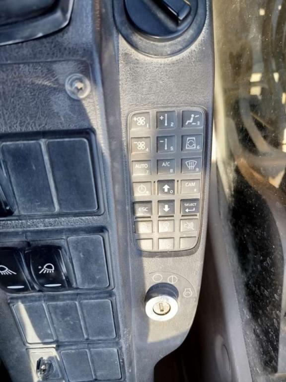 Volvo EC140DL Photo 10
