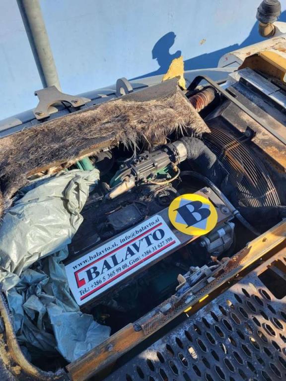 Volvo engine 15165687 for Volvo EW160D Photo 3