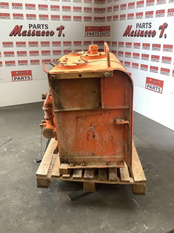 Oil tank for Fiat Hitachi FH 400 Photo 5
