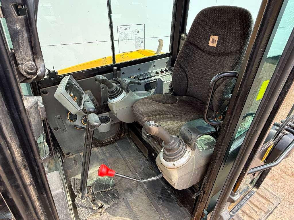 JCB 48Z-1 - Hammer Lines / Quick Coupler Photo 8
