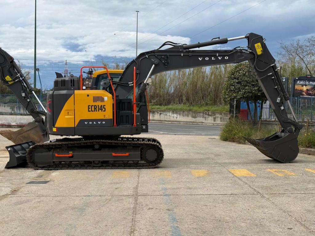 Volvo ECR145FL5 Photo 3