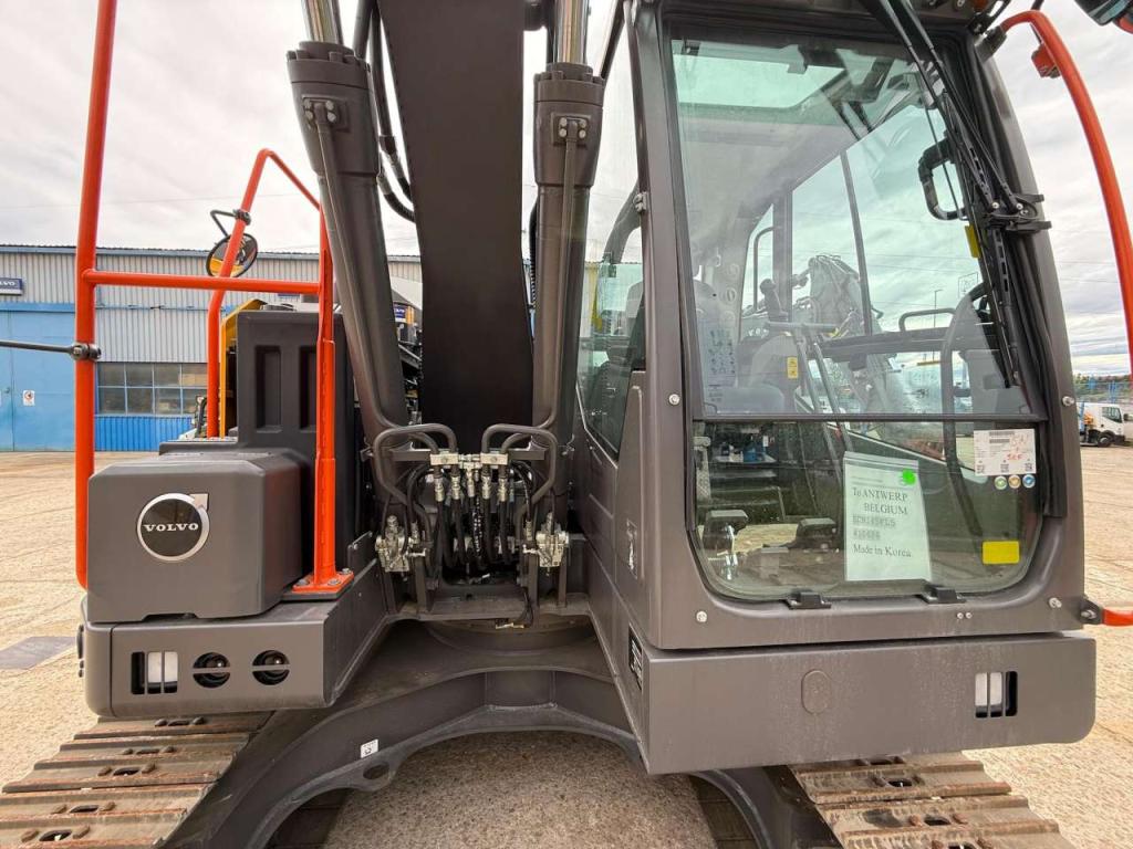 Volvo ECR145FL5 Photo 7