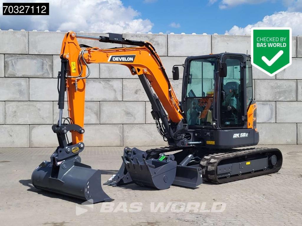 Develon DX50 Z-7 A/C -  Buckets Photo 1