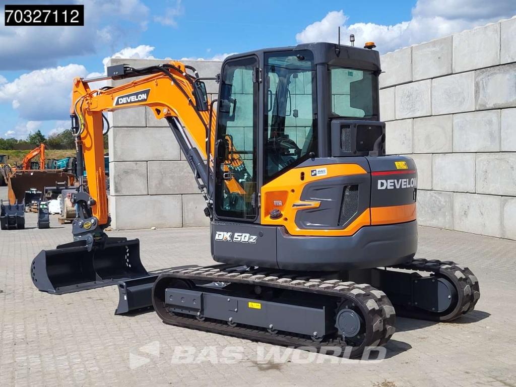 Develon DX50 Z-7 A/C -  Buckets Photo 5