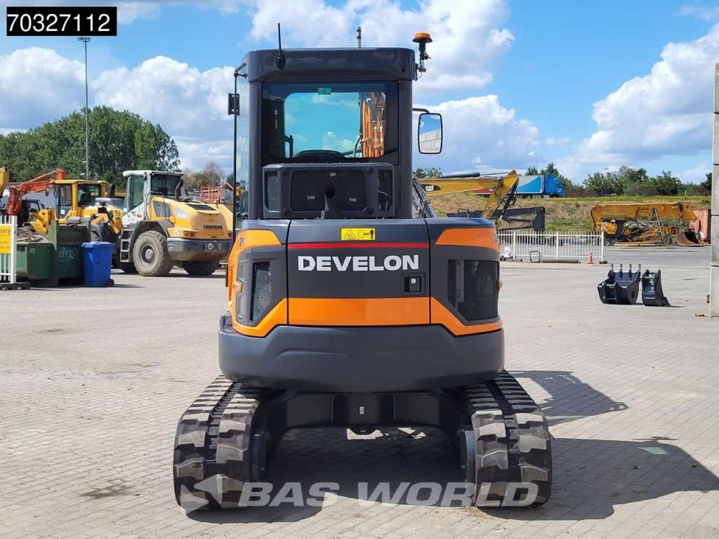 Develon DX50 Z-7 A/C -  Buckets Photo 6