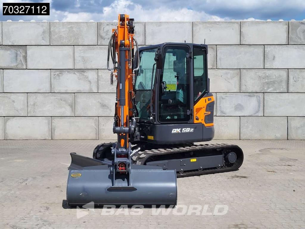 Develon DX50 Z-7 A/C -  Buckets Photo 9