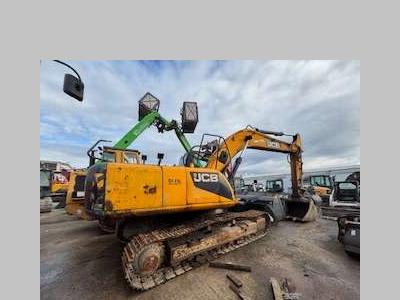 JCB JS220NLC sold by D'Avino Srl