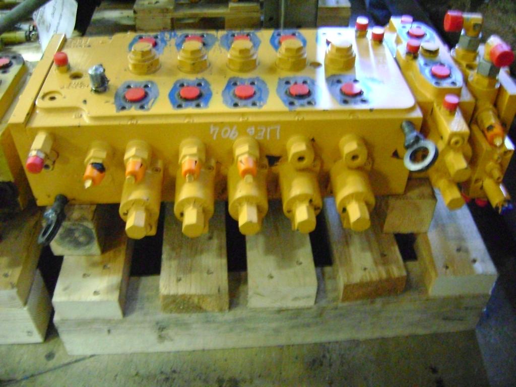 Hydraulic distributor for Liebherr 904 Photo 1