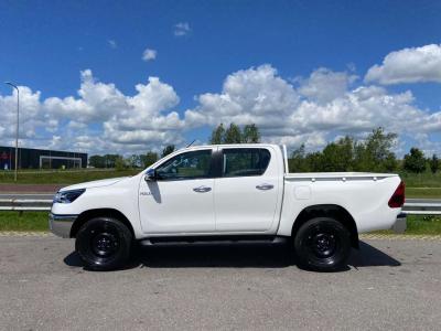Toyota HILUX DC 2.4L 4x4 Diesel manual sold by Big Machinery