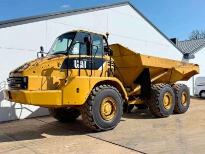 Caterpillar 725 - Top Condition / Airco / Backup Camera sold by Boss Machinery