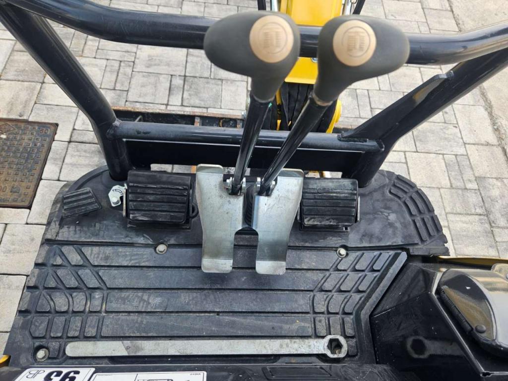 Yanmar VIO17 Photo 16