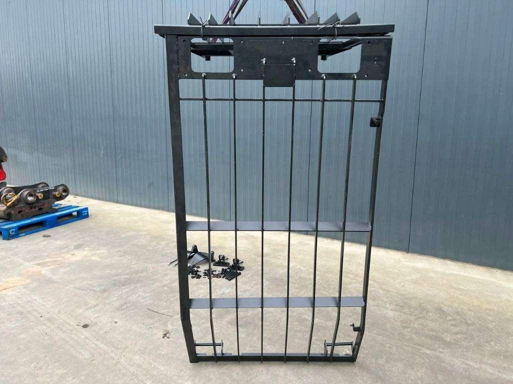 Caterpillar 345C Guard Photo 1