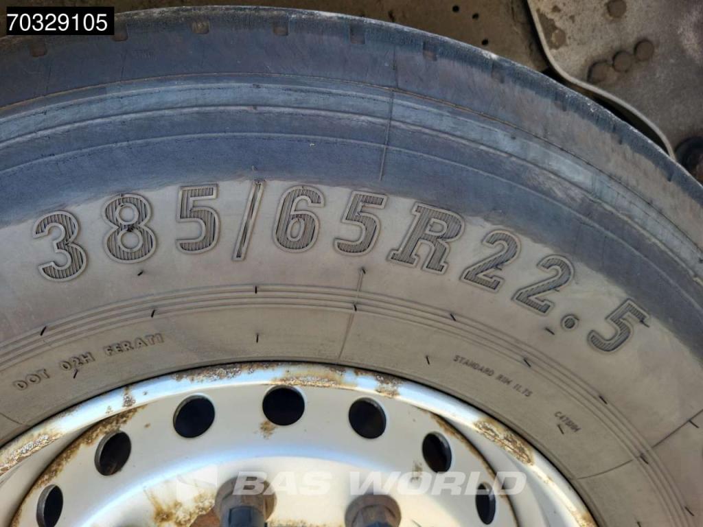 Schmitz SCB*S3T Sliding Roof 80% Tires Photo 21