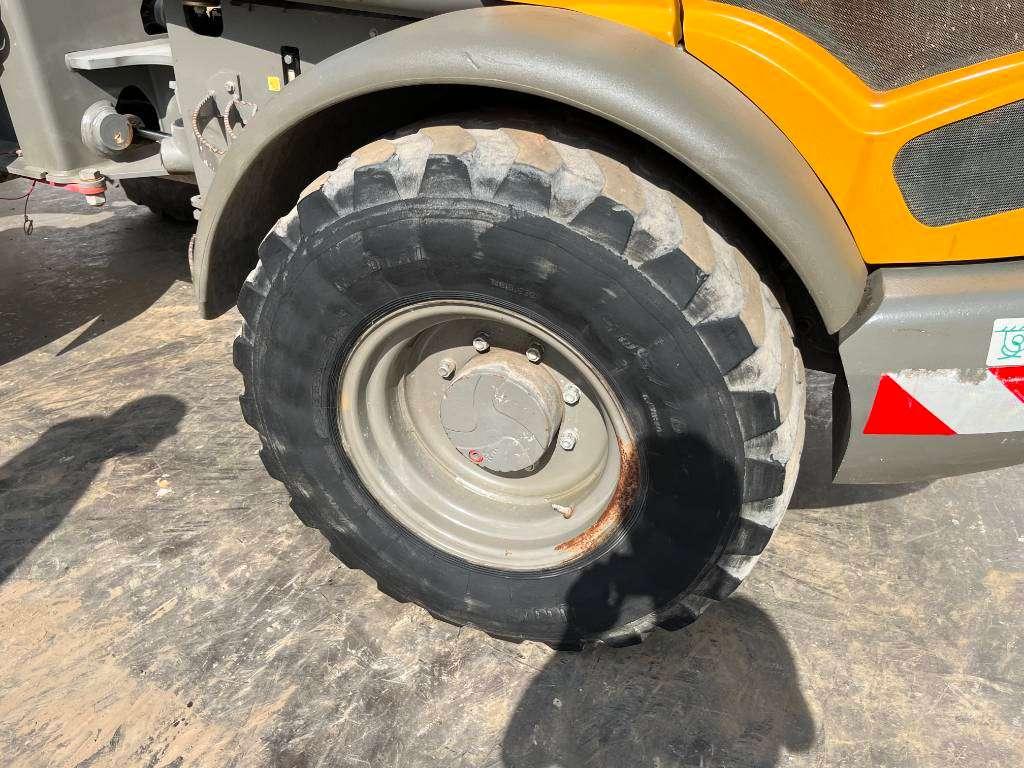 Atlas 75E - German Machine / Quick Coupler Photo 19