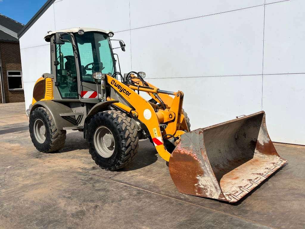 Atlas 75E - German Machine / Quick Coupler Photo 7